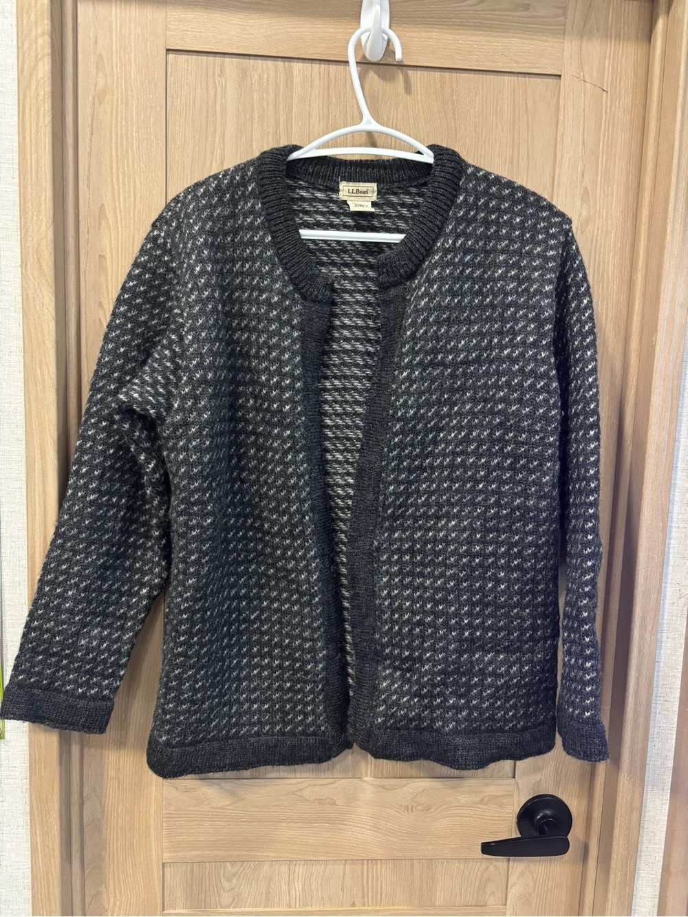 L.L Bean Wool Cardigan Sweater Size M Nordic Warm
